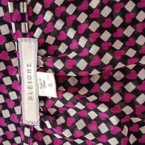 PLEIONE LONG CUFFED SLEEVE V NECK BUTTON UP BLOUSE - Picture 6 of 7